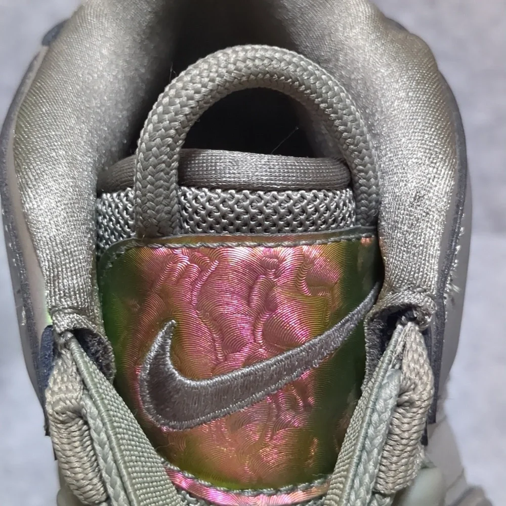 Nike Air More Uptempo Stucco Green Women's Shoes Size 7.5 - Picture 7 of 9